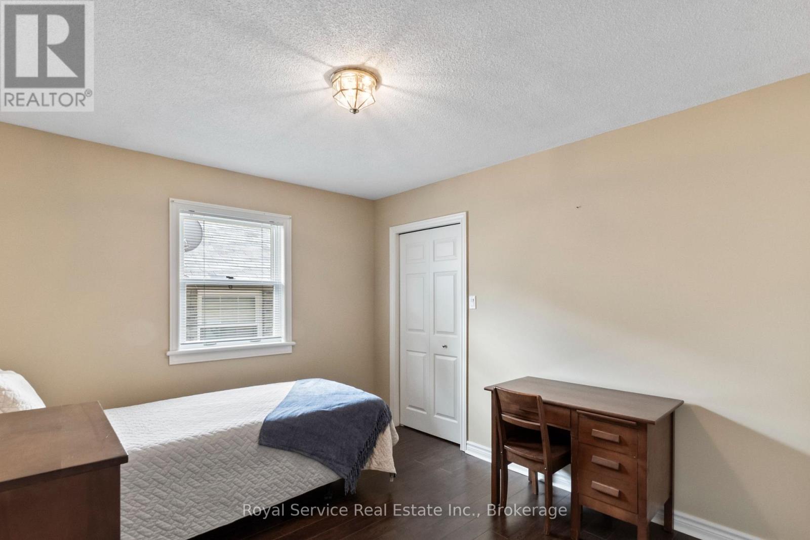 33 RUSSELL HILL ROAD - 24