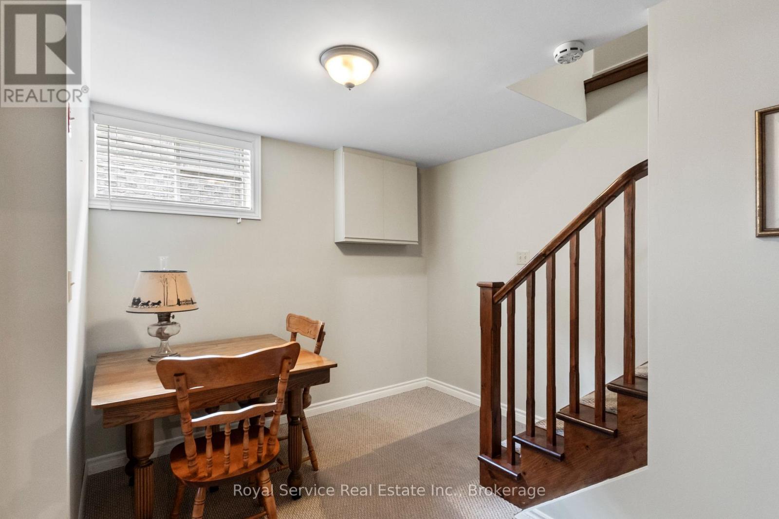 33 RUSSELL HILL ROAD - 27
