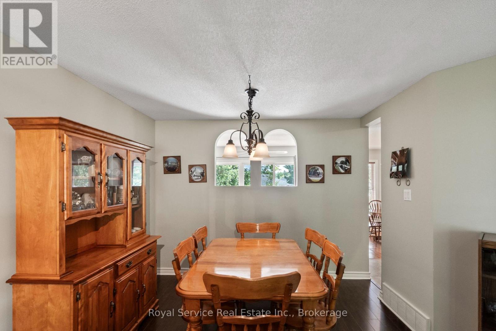 33 RUSSELL HILL ROAD - 8