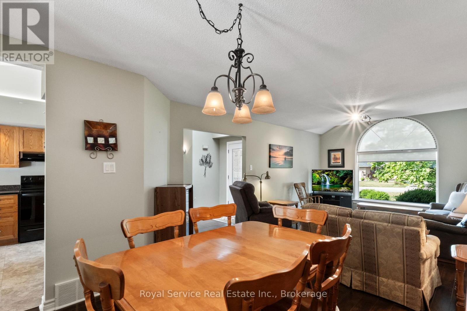 33 RUSSELL HILL ROAD - 9