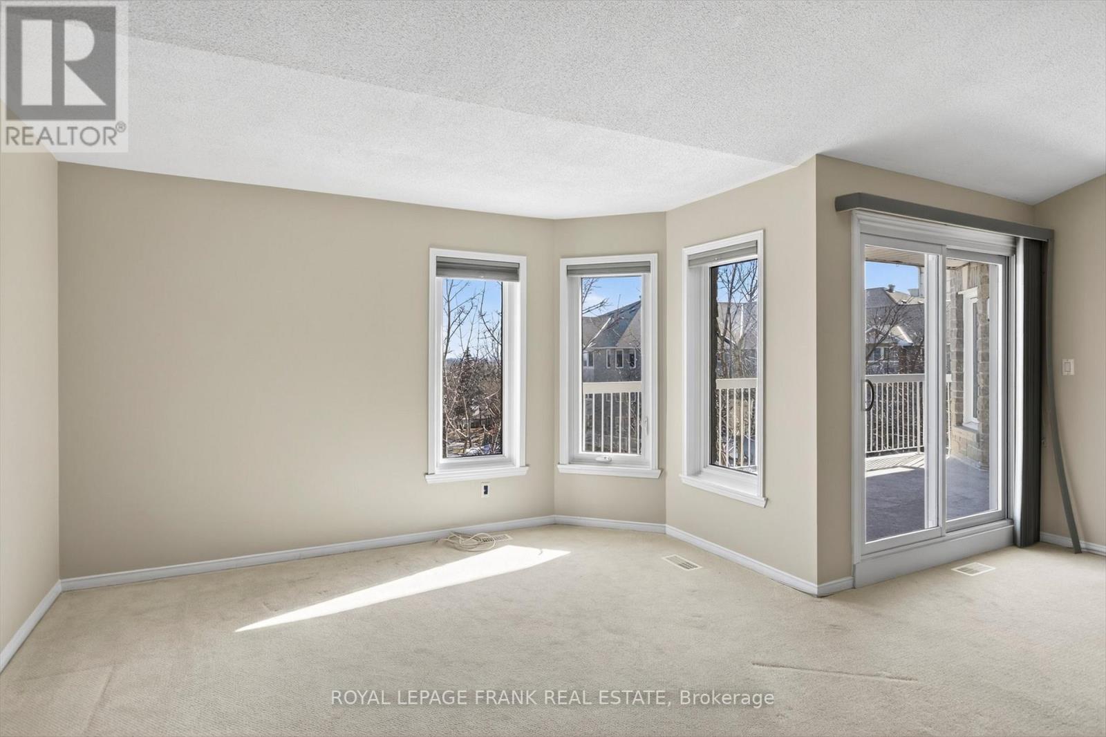 BLDG C #310 - 1099 CLONSILLA AVENUE - 15