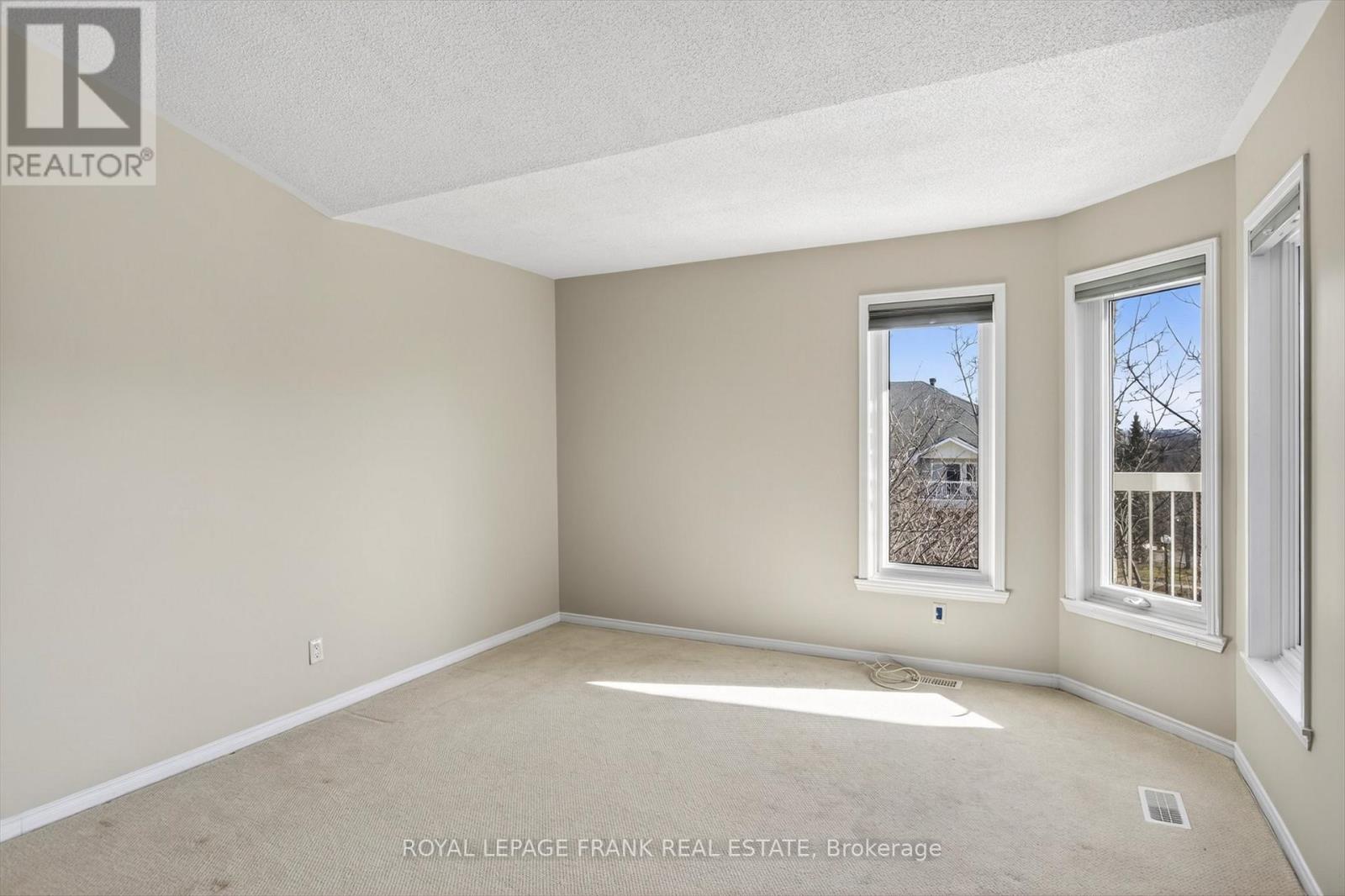 BLDG C #310 - 1099 CLONSILLA AVENUE - 16