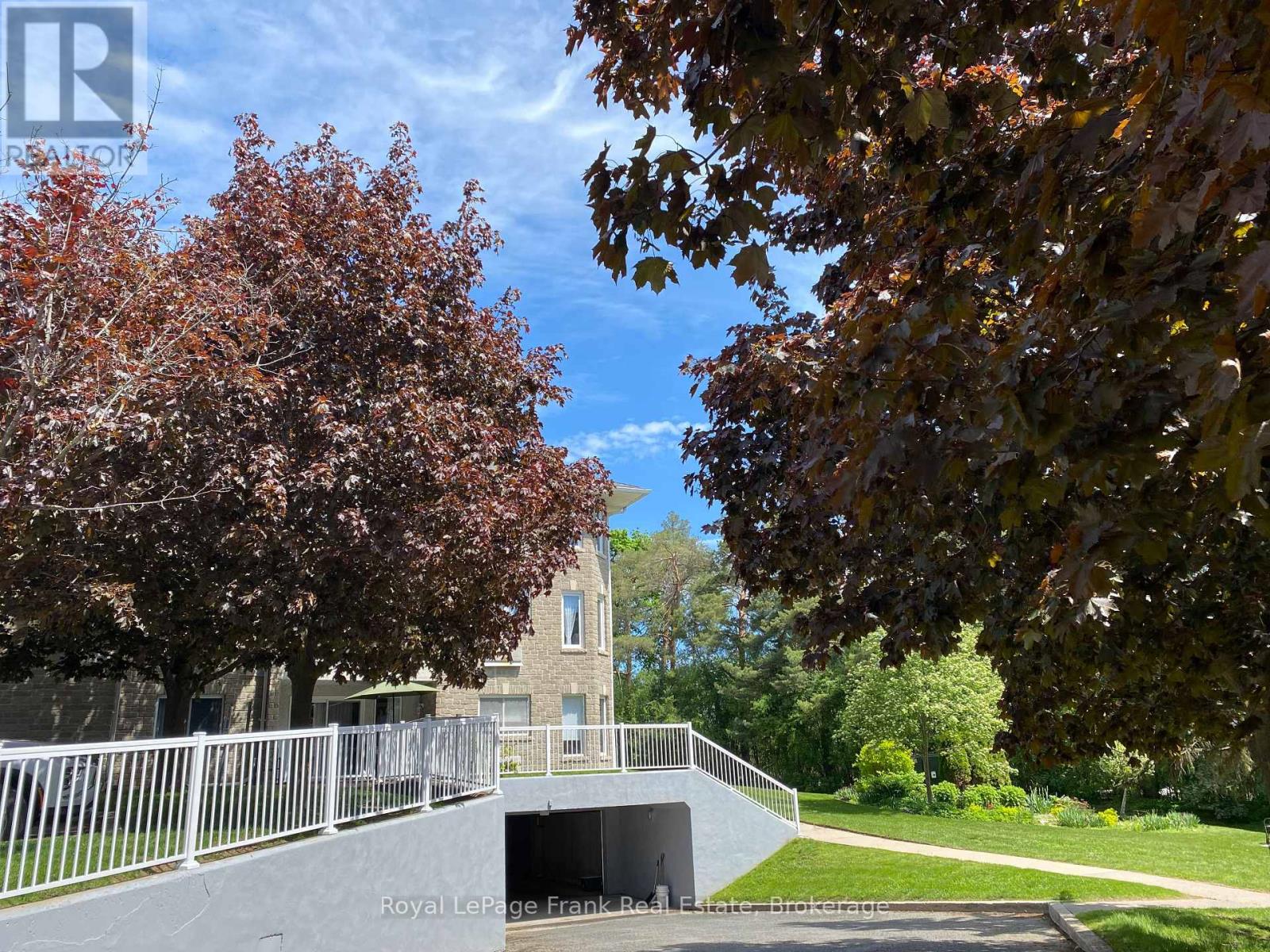 BLDG C #310 - 1099 CLONSILLA AVENUE - 39