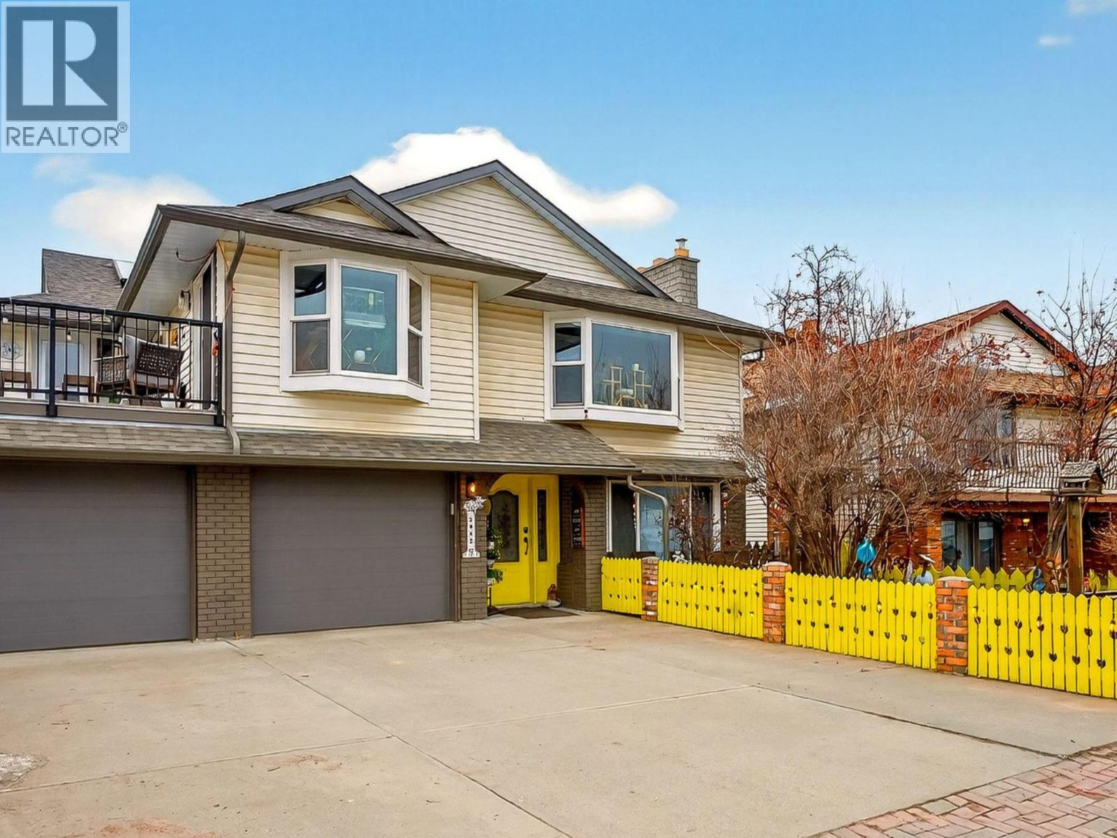 2952 Clapperton Avenue - 1