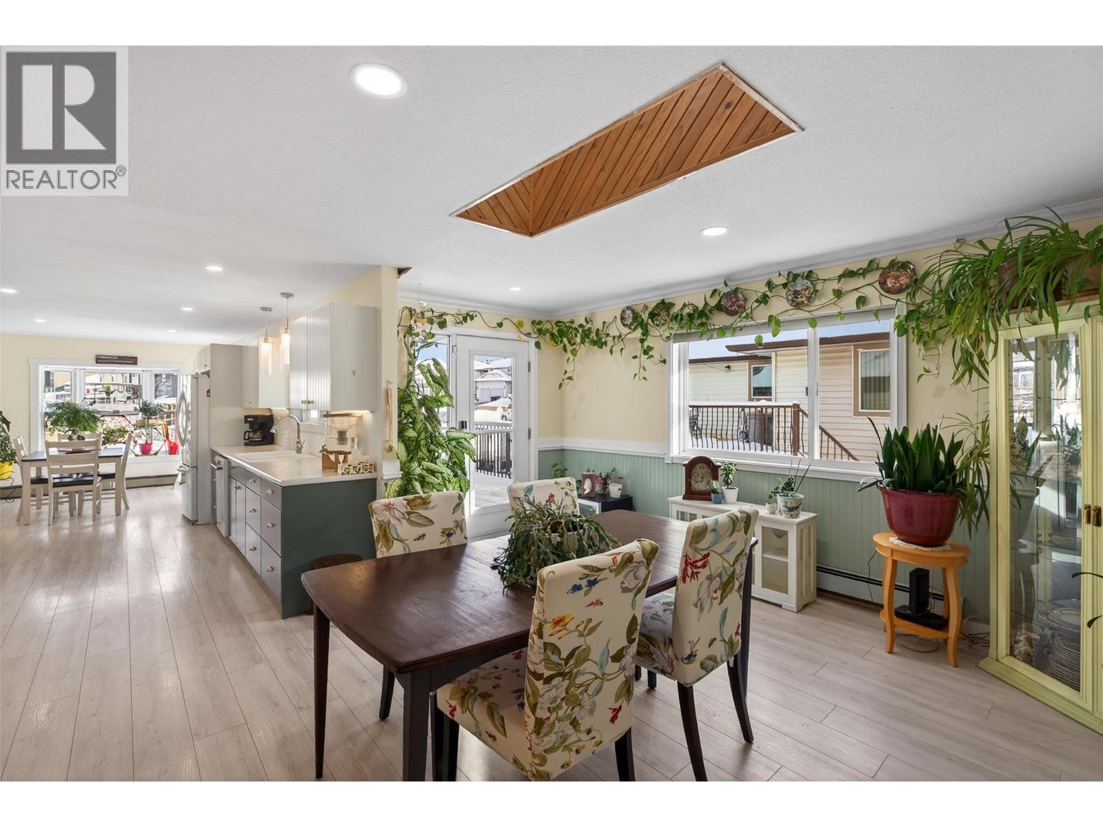 2952 Clapperton Avenue - 8