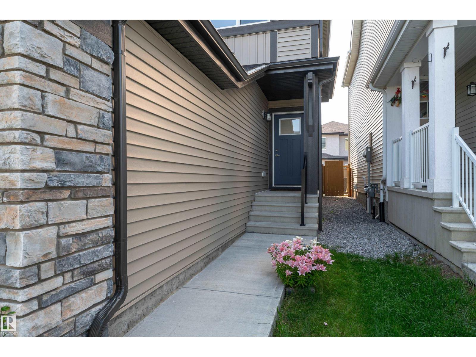 17132 64 ST NW - 3