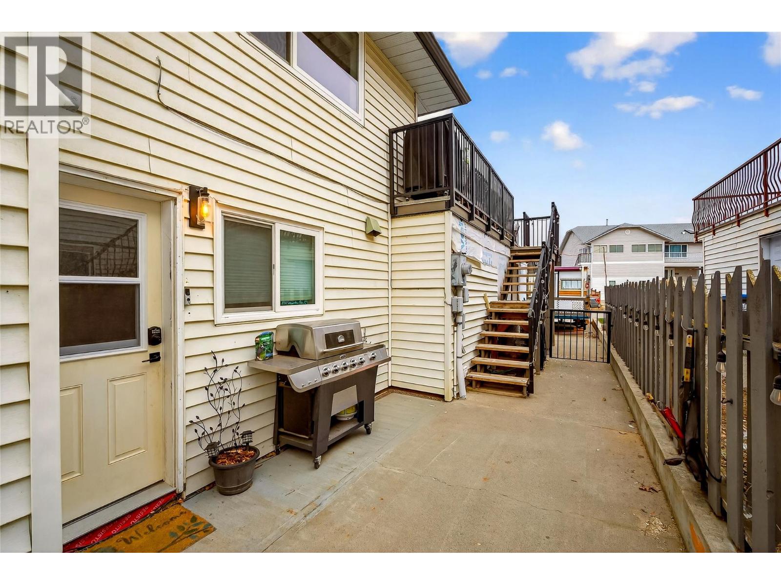 2952 Clapperton Avenue - 52