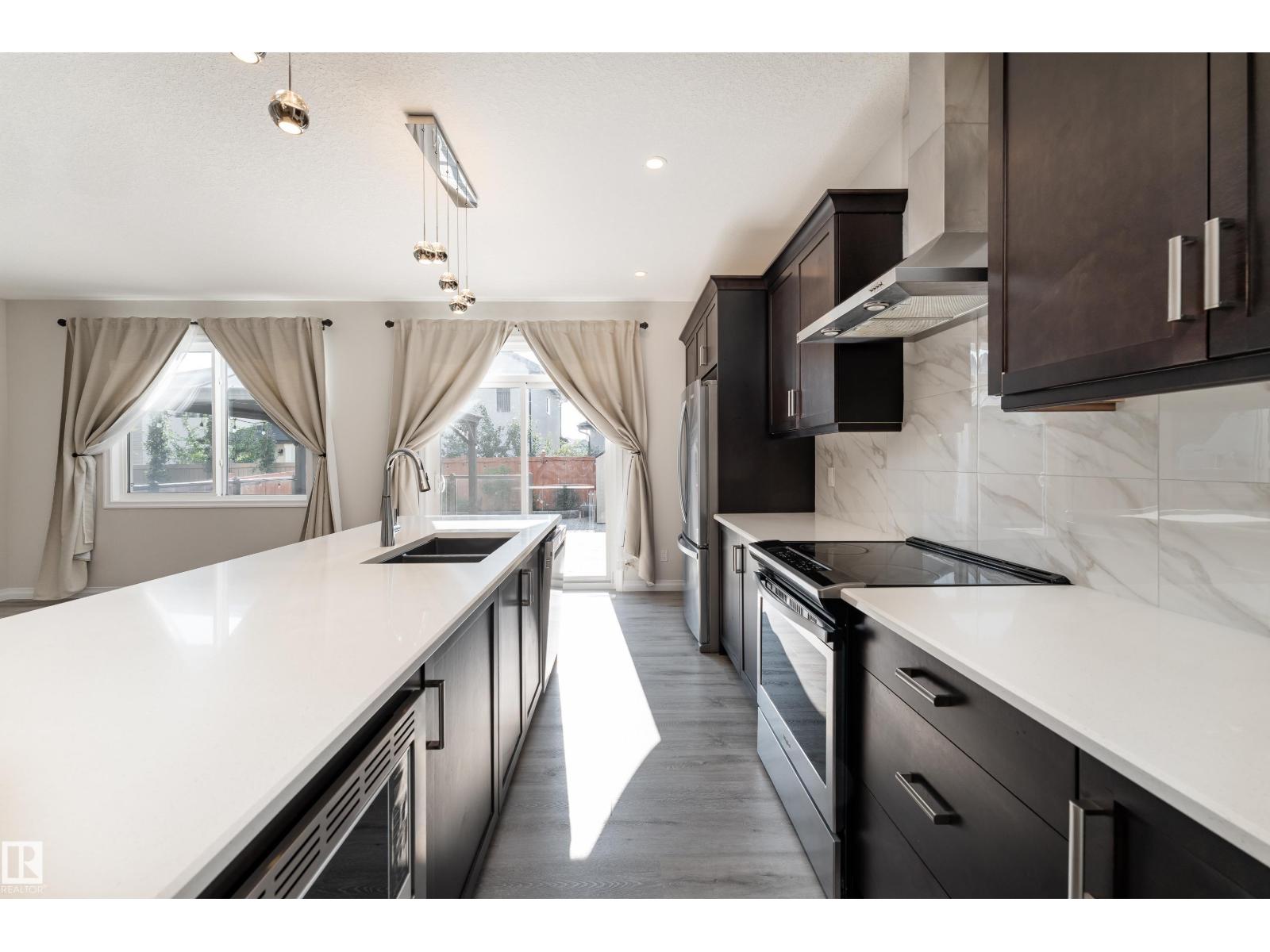 17132 64 ST NW - 10
