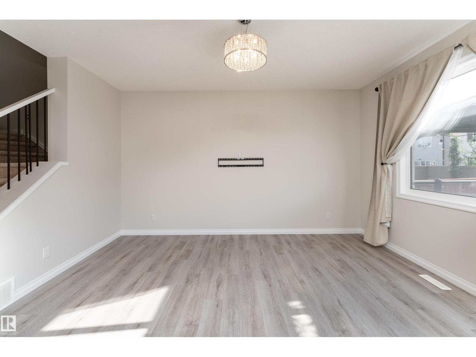 17132 64 ST NW - 22