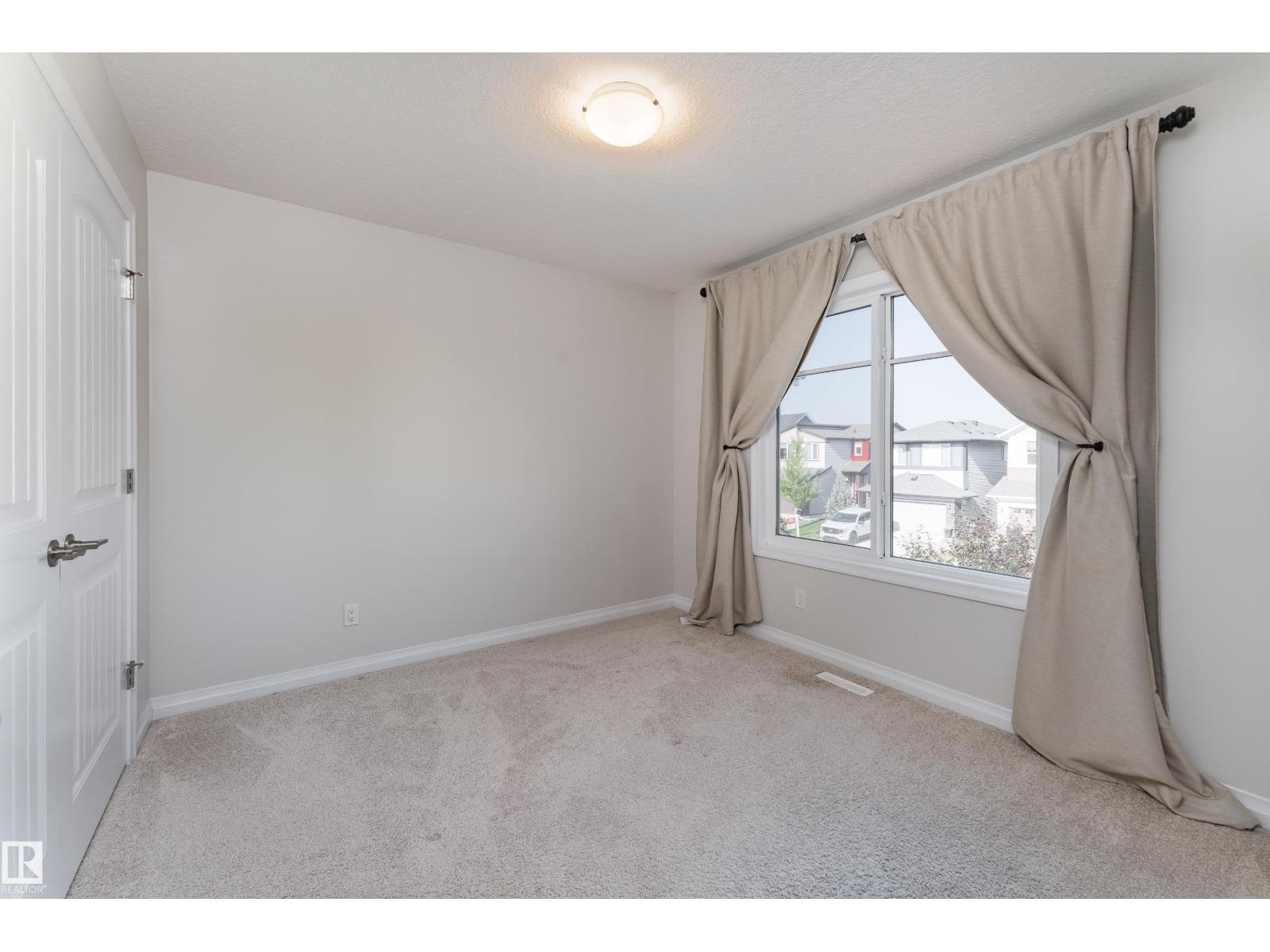 17132 64 ST NW - 36
