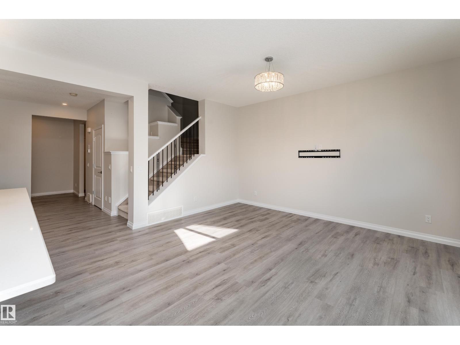 17132 64 ST NW - 21
