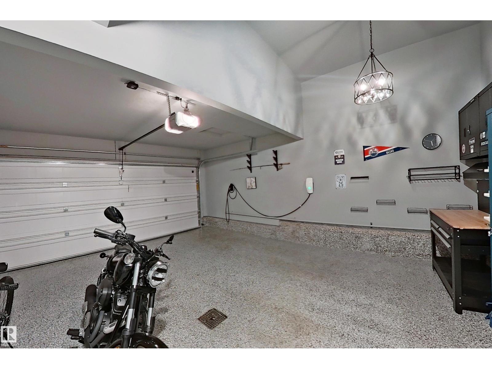 17132 64 ST NW - 45