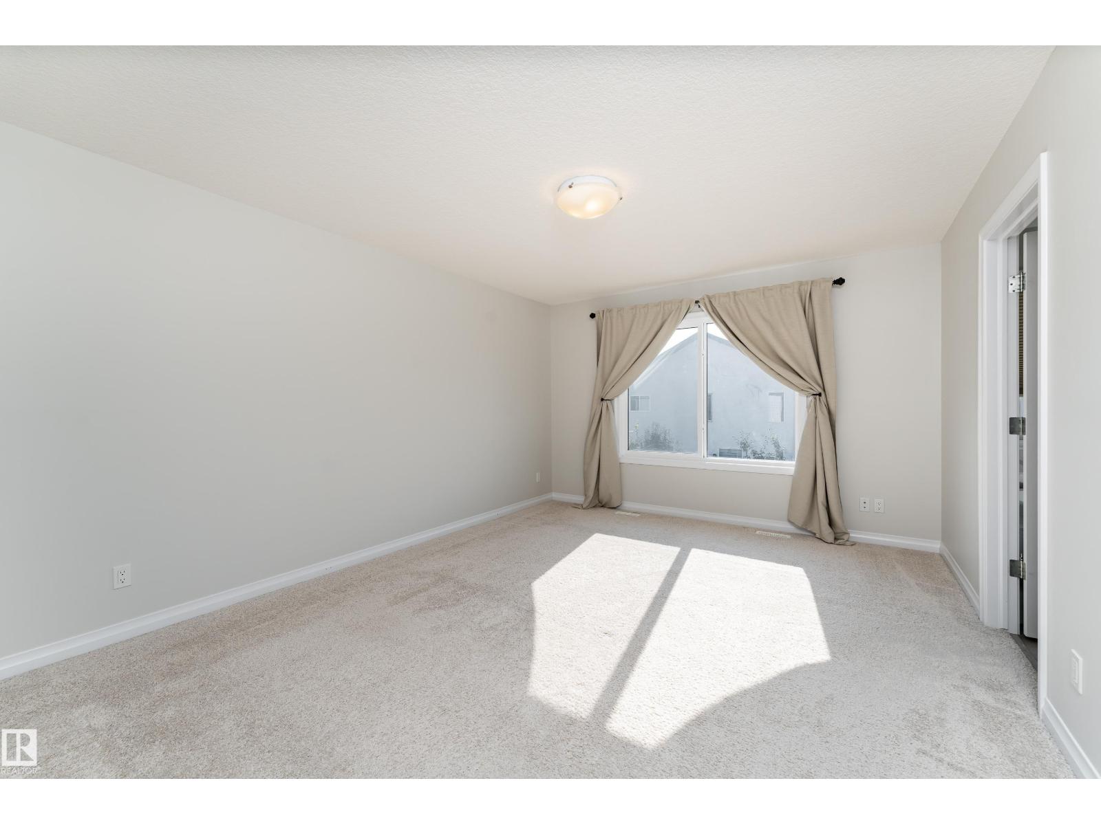 17132 64 ST NW - 35