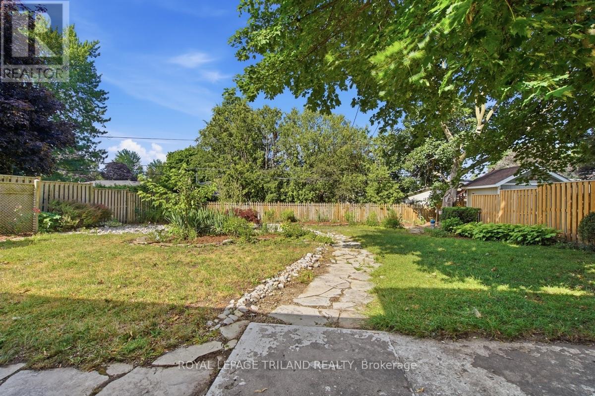 1175 LANCASTER STREET - 23