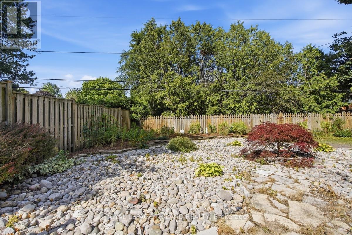 1175 LANCASTER STREET - 28