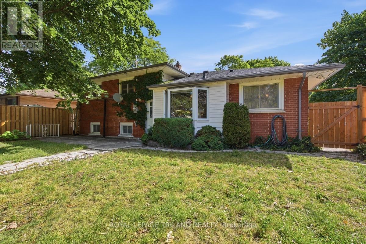 1175 LANCASTER STREET - 32