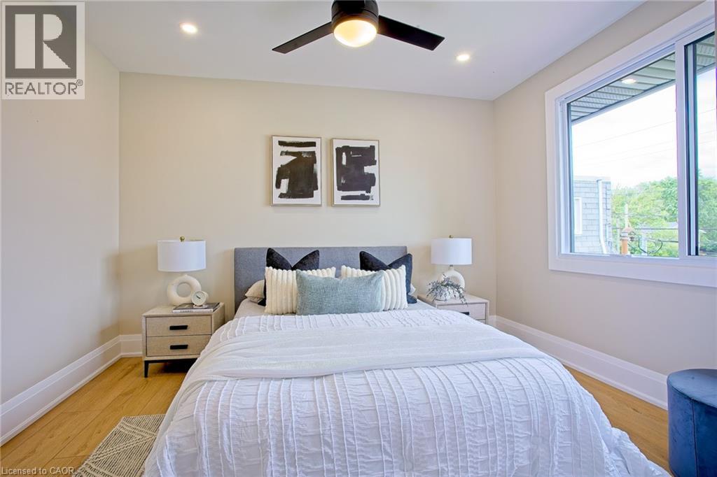 343 CANBOROUGH Street - 19