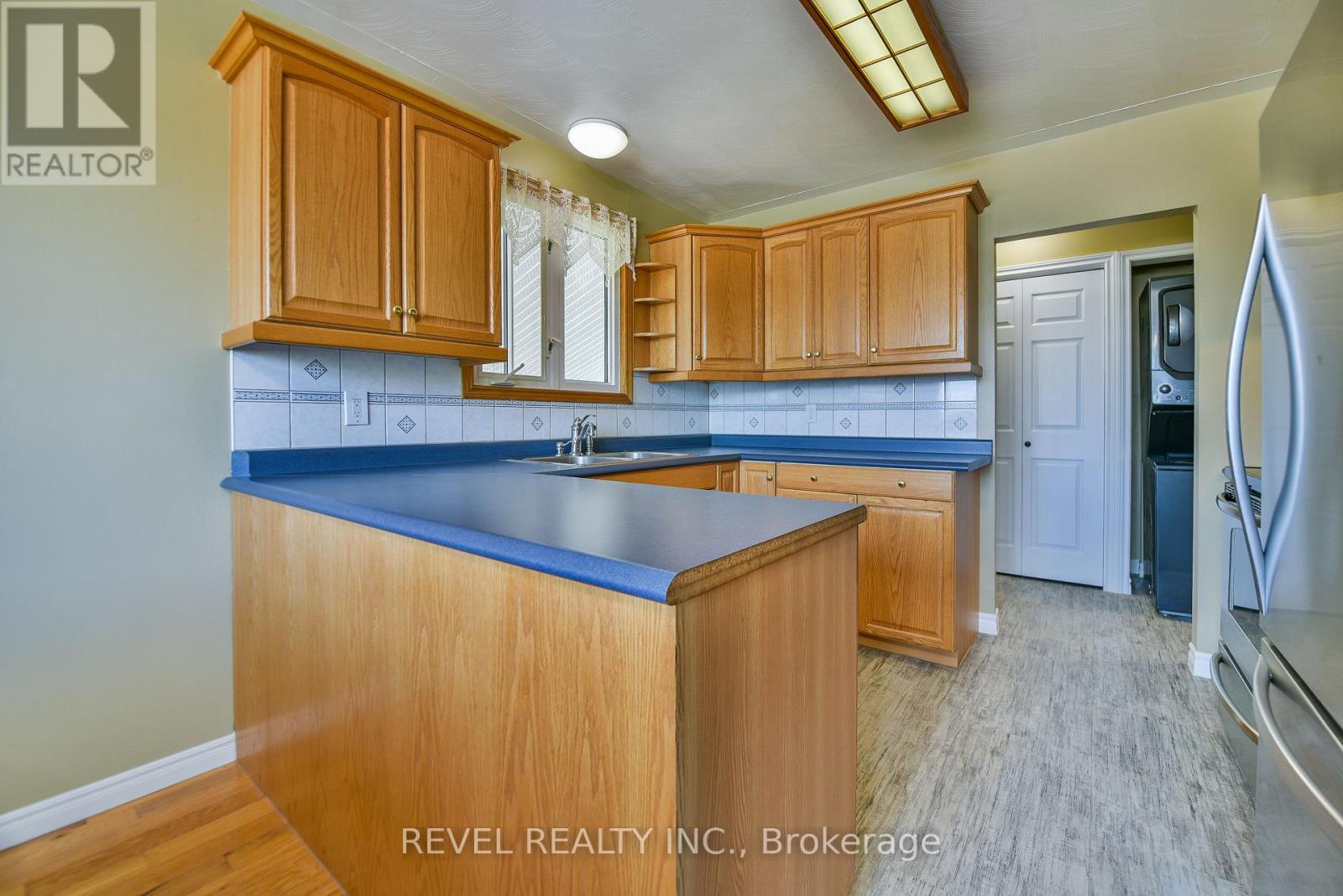 344 SPRUCE STREET N - 13