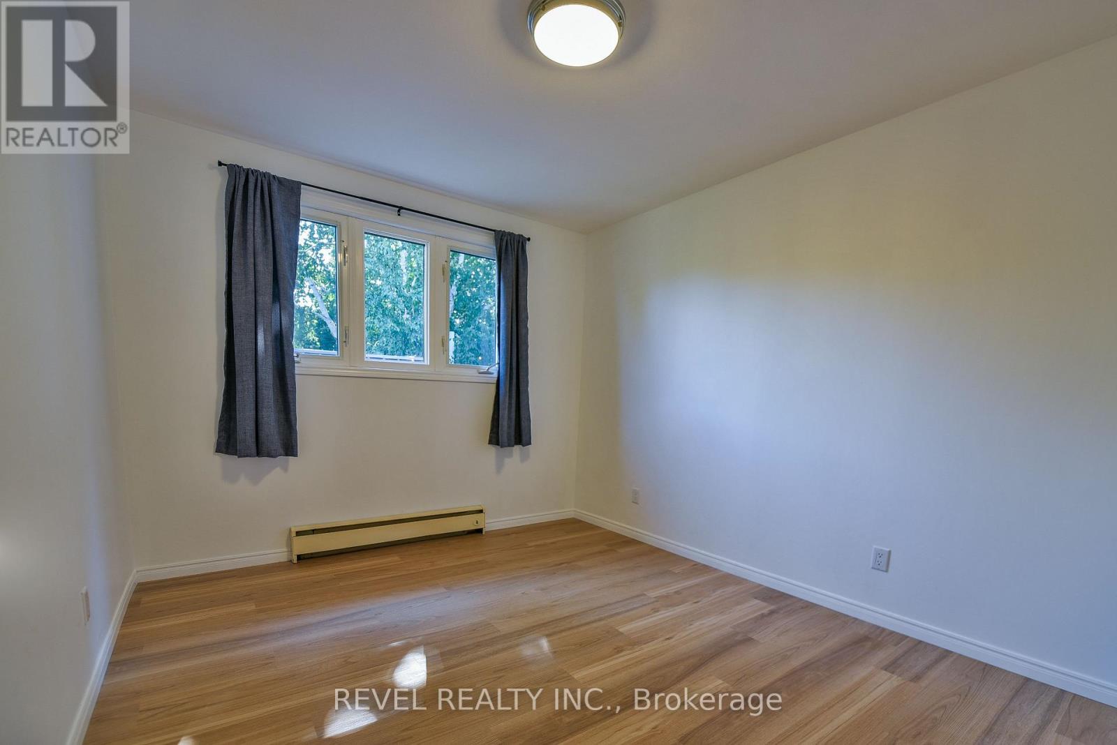 344 SPRUCE STREET N - 16