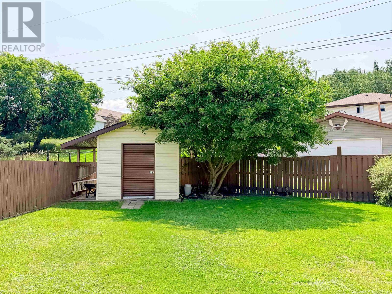 917 Valley Drive - Image 29