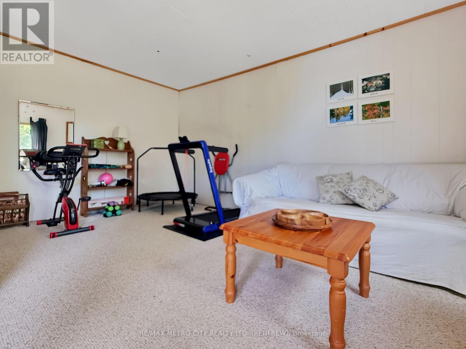 2667 HANDFORD LANE - Image 24
