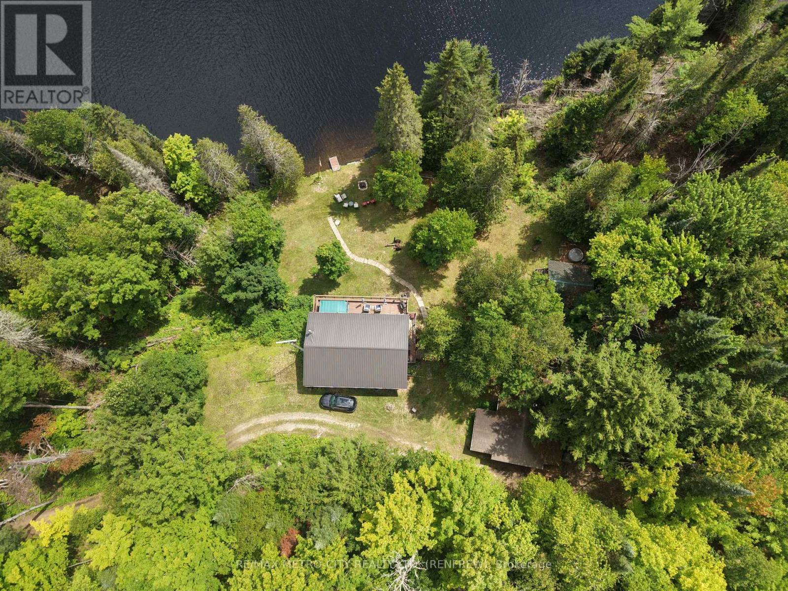 2667 HANDFORD LANE - Image 33