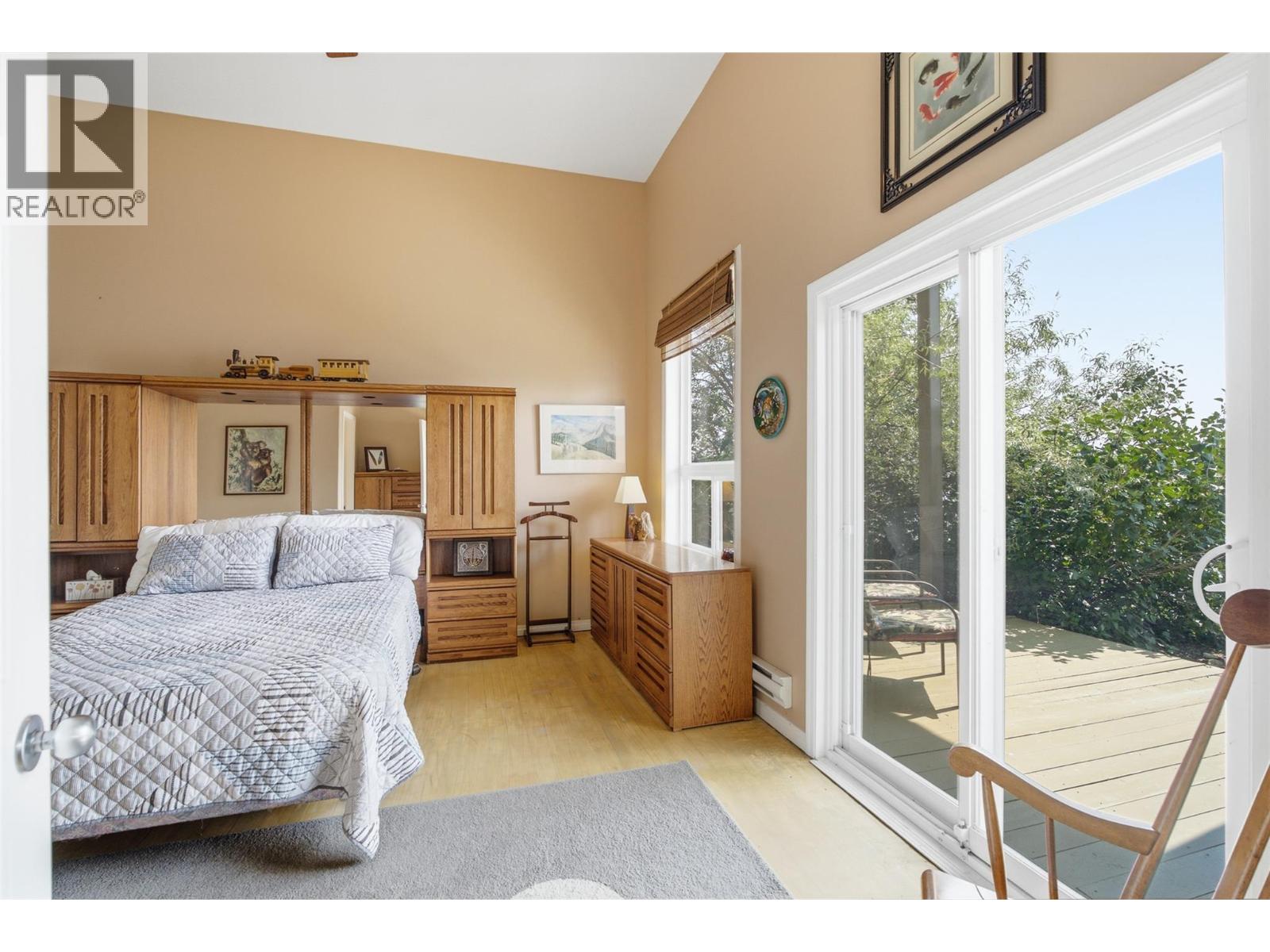 6407 Monck Park Road - 64