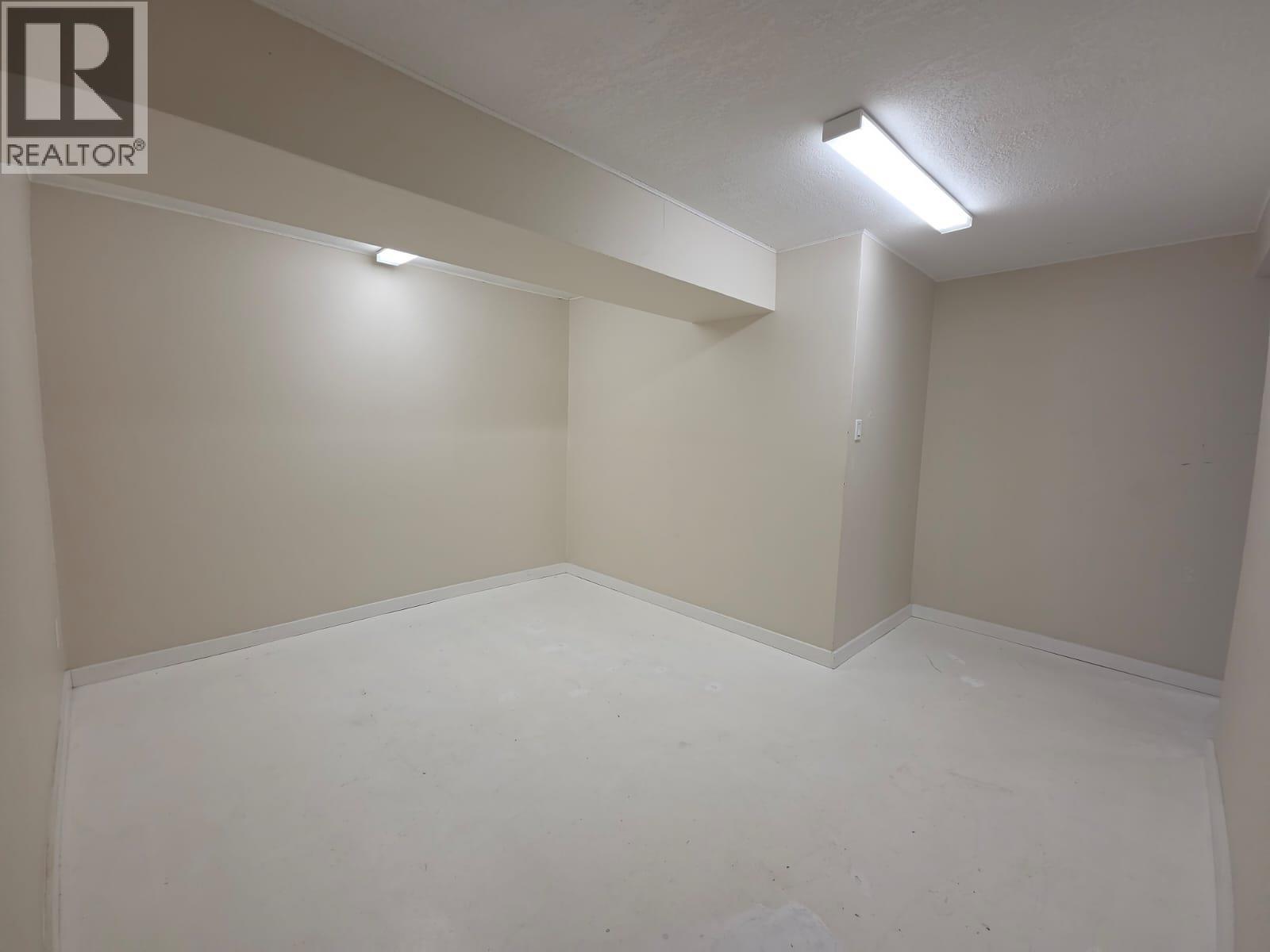 4720 Centurion Crescent NE - 45