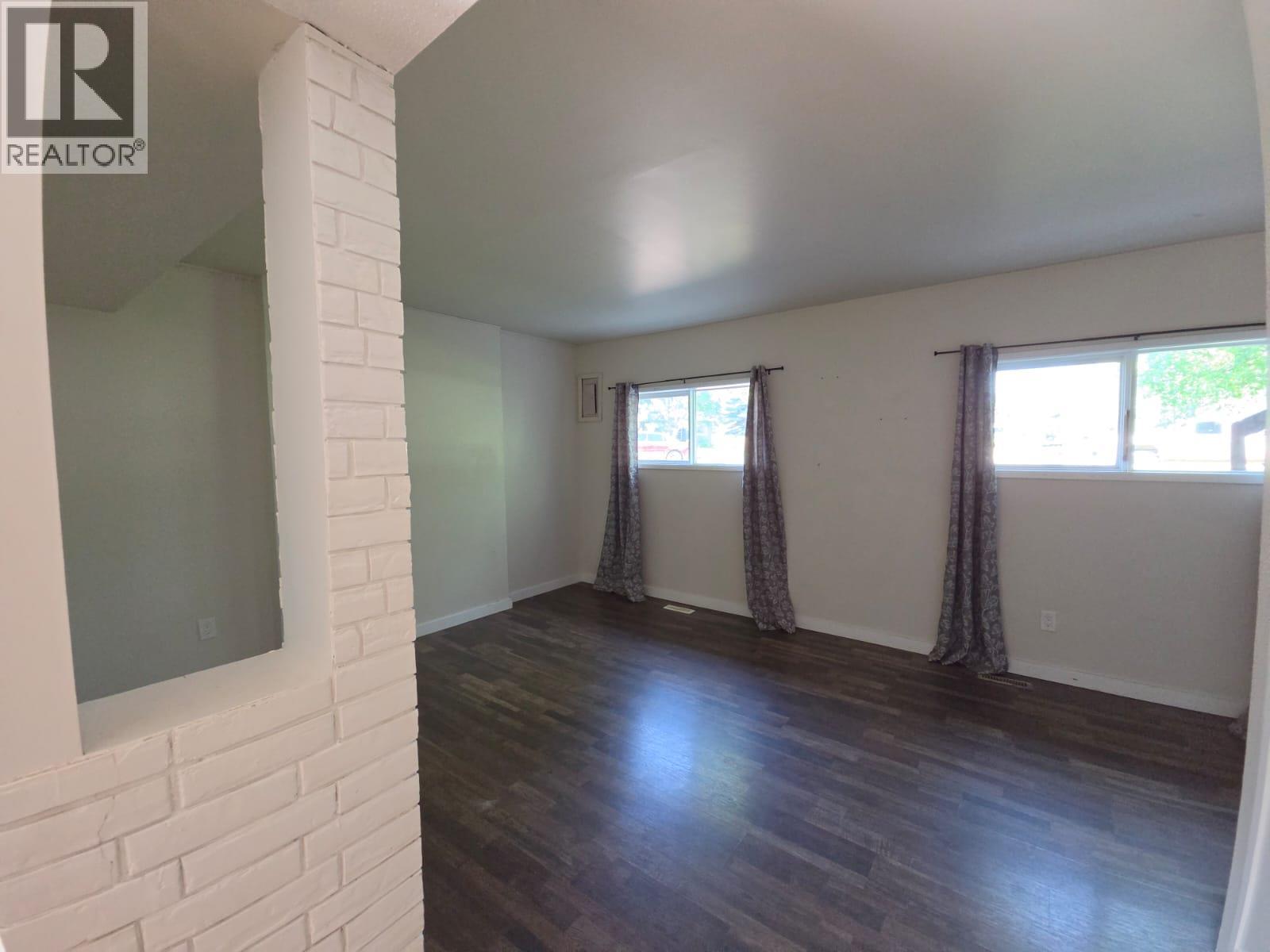 4720 Centurion Crescent NE - Image 11