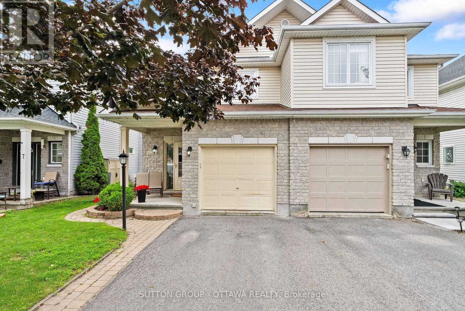 9 ALAMEDA WAY - 1