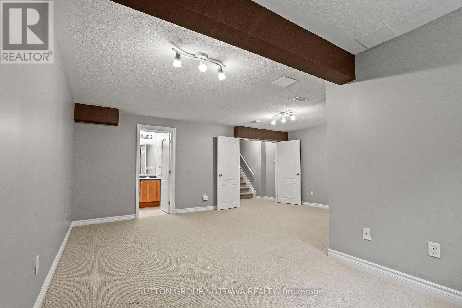 9 ALAMEDA WAY - 29