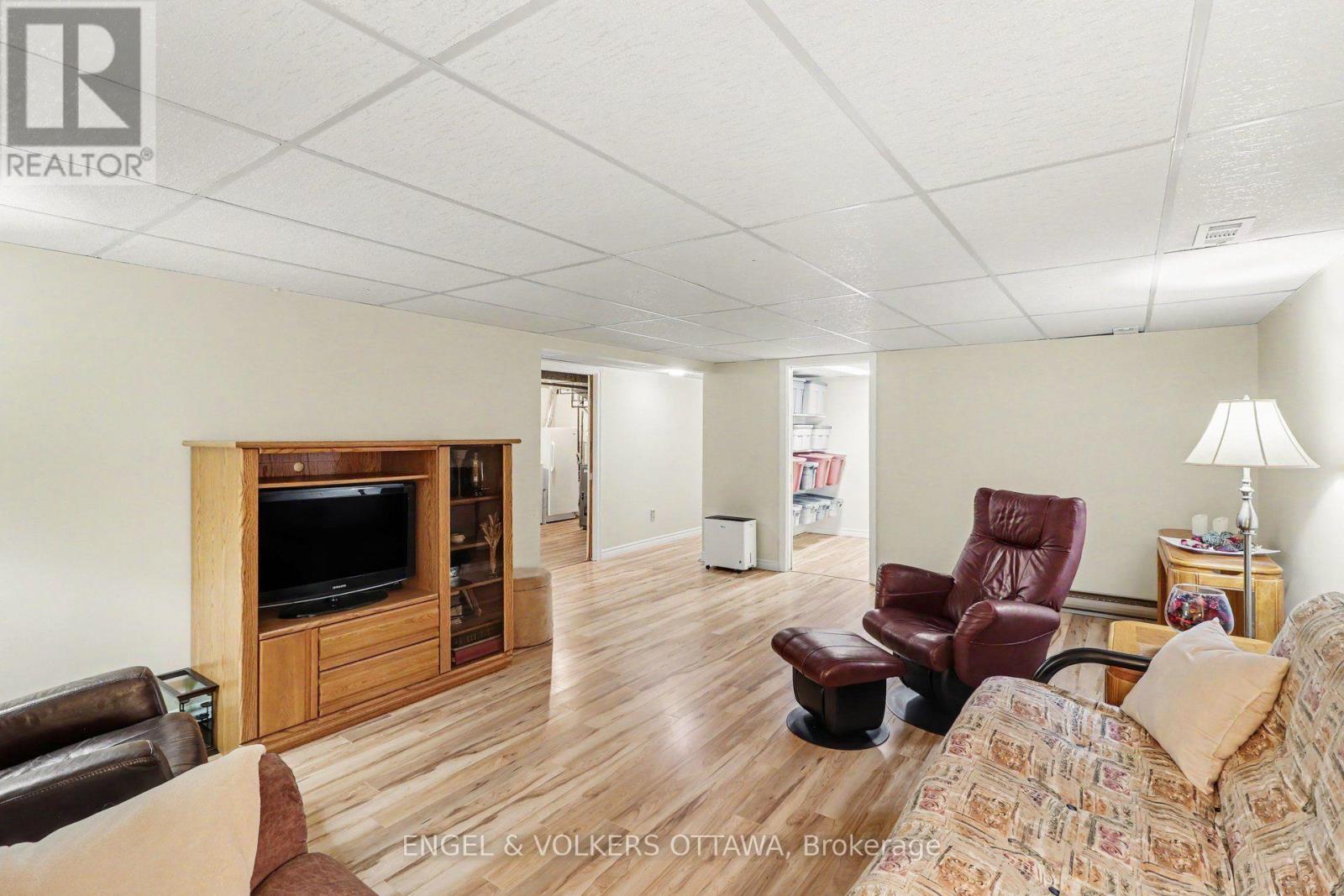 1331 ALLOWAY CRESCENT - Image 22