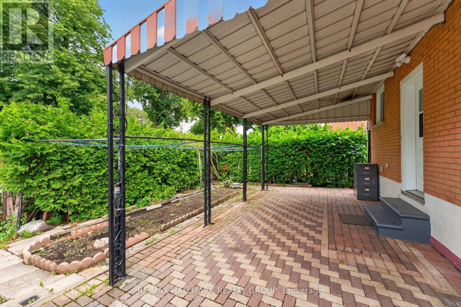 323 POULIN AVENUE - Image 39