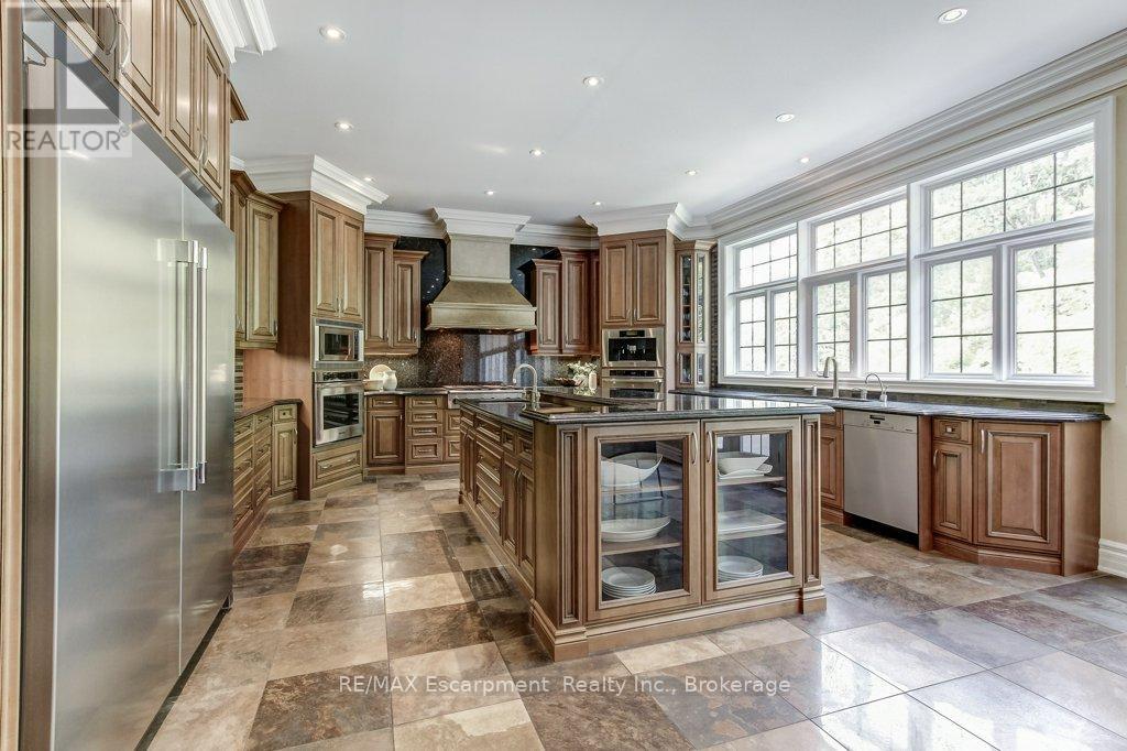 172 DIIORIO CIRCLE - 12