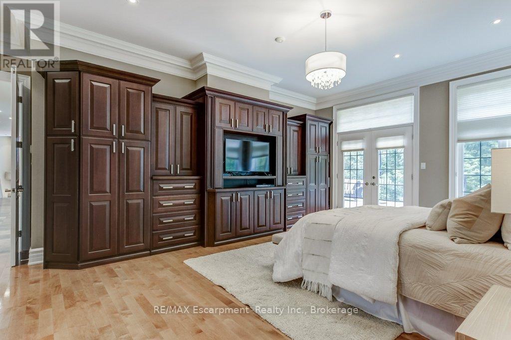 172 DIIORIO CIRCLE - 23