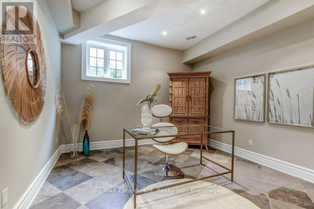 172 DIIORIO CIRCLE - 31