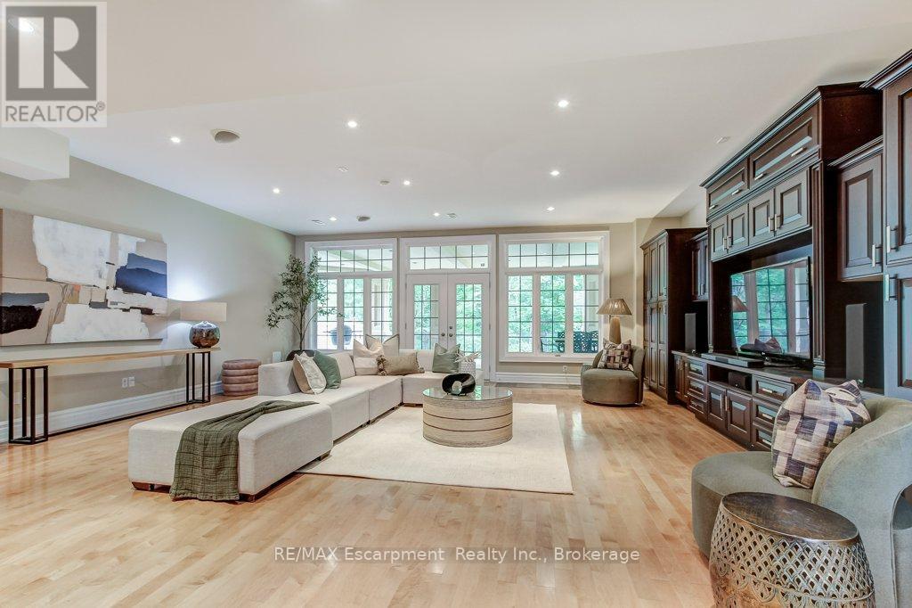 172 DIIORIO CIRCLE - 33