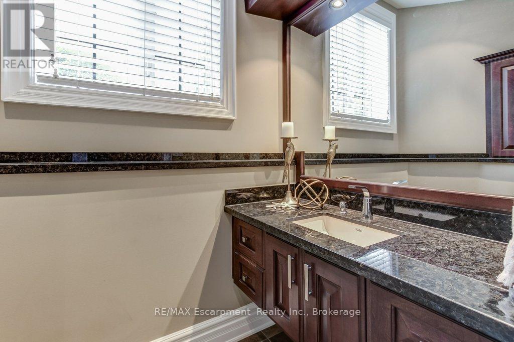 172 DIIORIO CIRCLE - 36