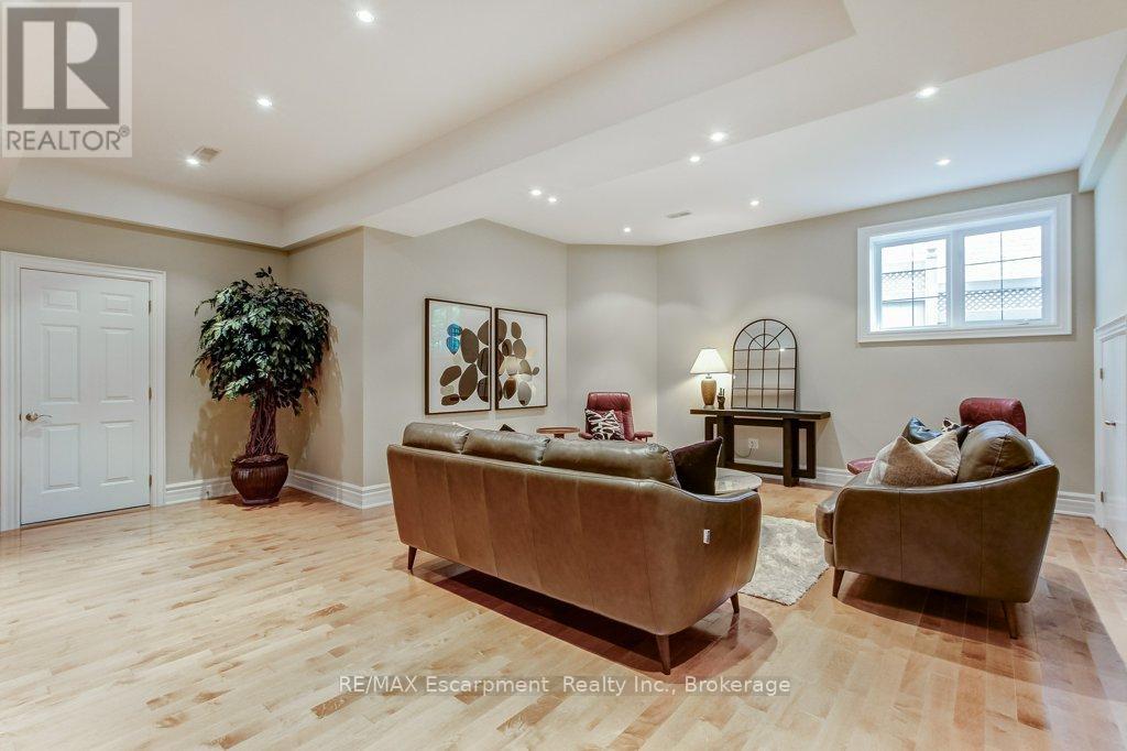 172 DIIORIO CIRCLE - 39