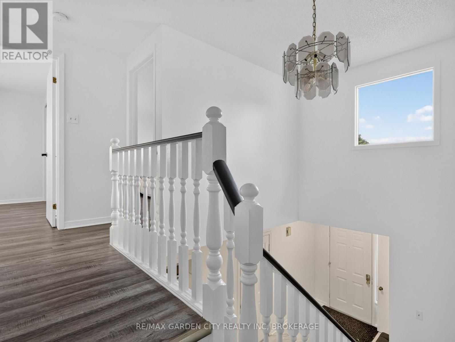 39 BUCHANAN CRESCENT - 22