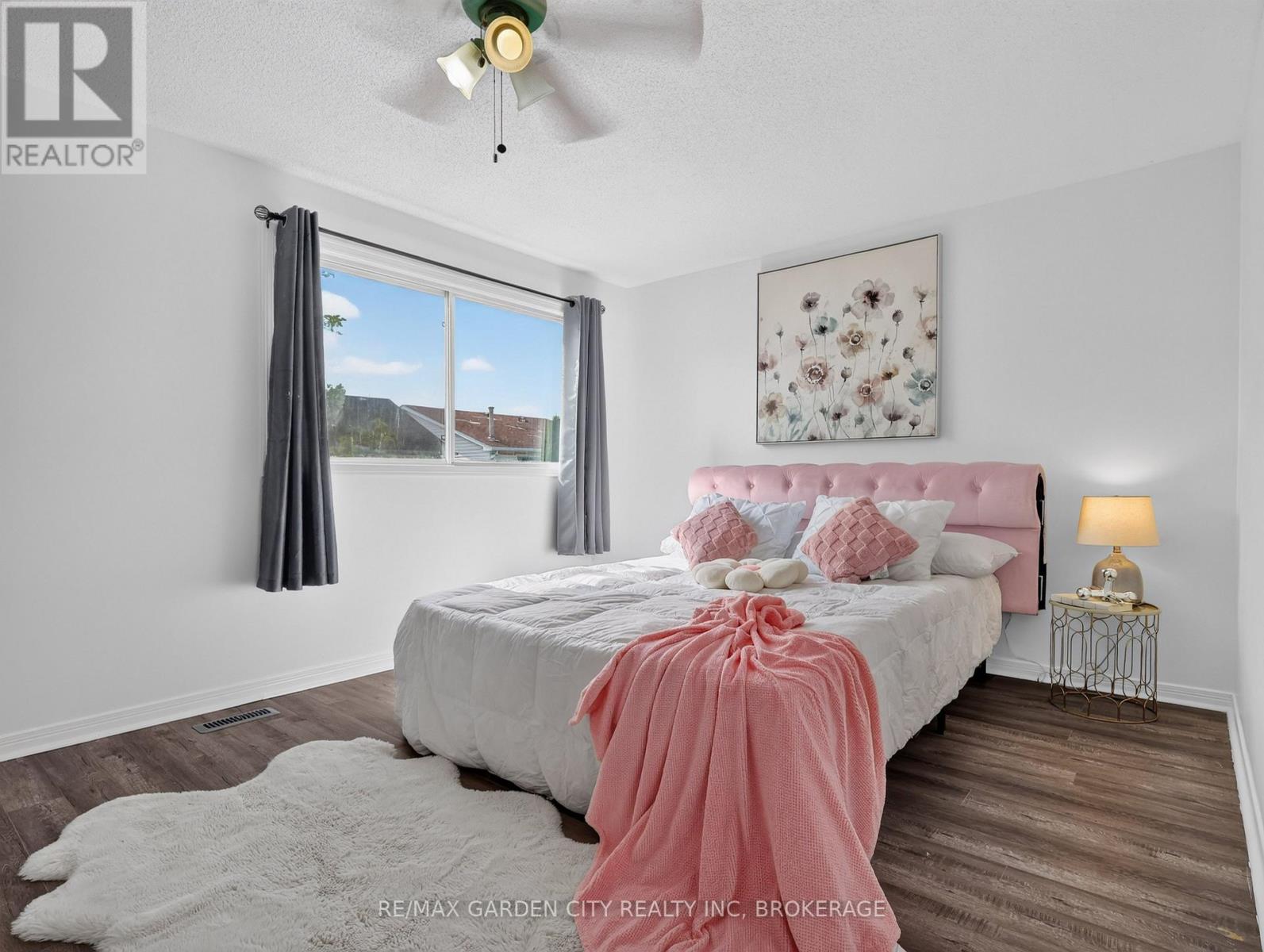 39 BUCHANAN CRESCENT - 23