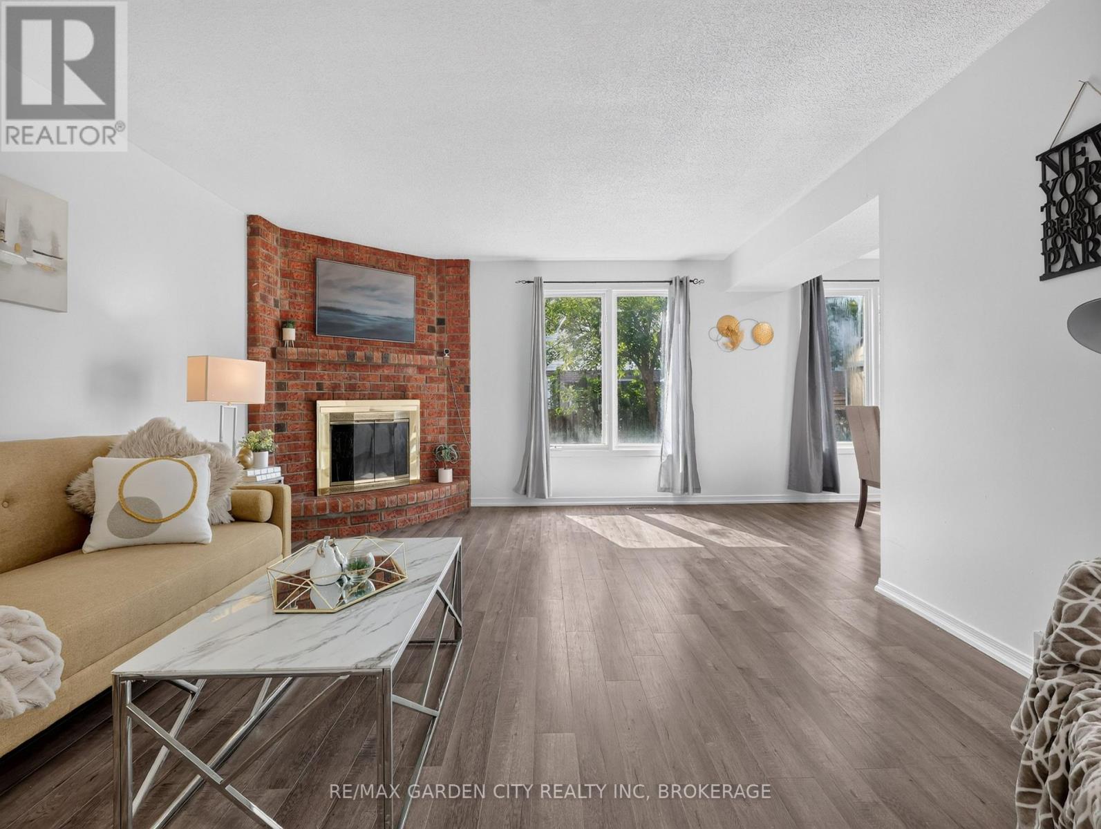 39 BUCHANAN CRESCENT - 8