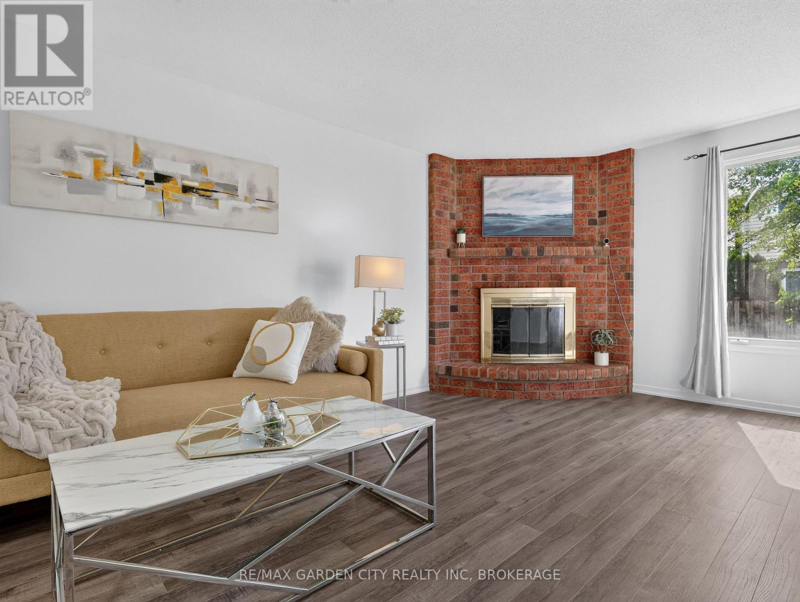 39 BUCHANAN CRESCENT - 9