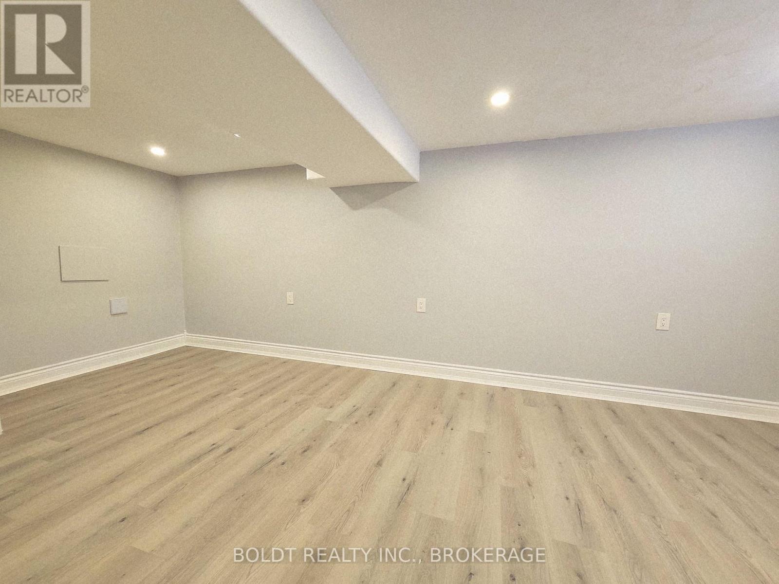 5060 ONTARIO AVENUE - 28