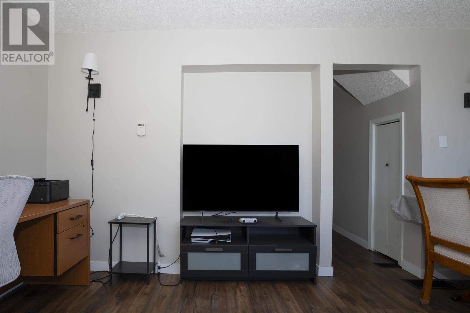 620 HIGH ST S - 12