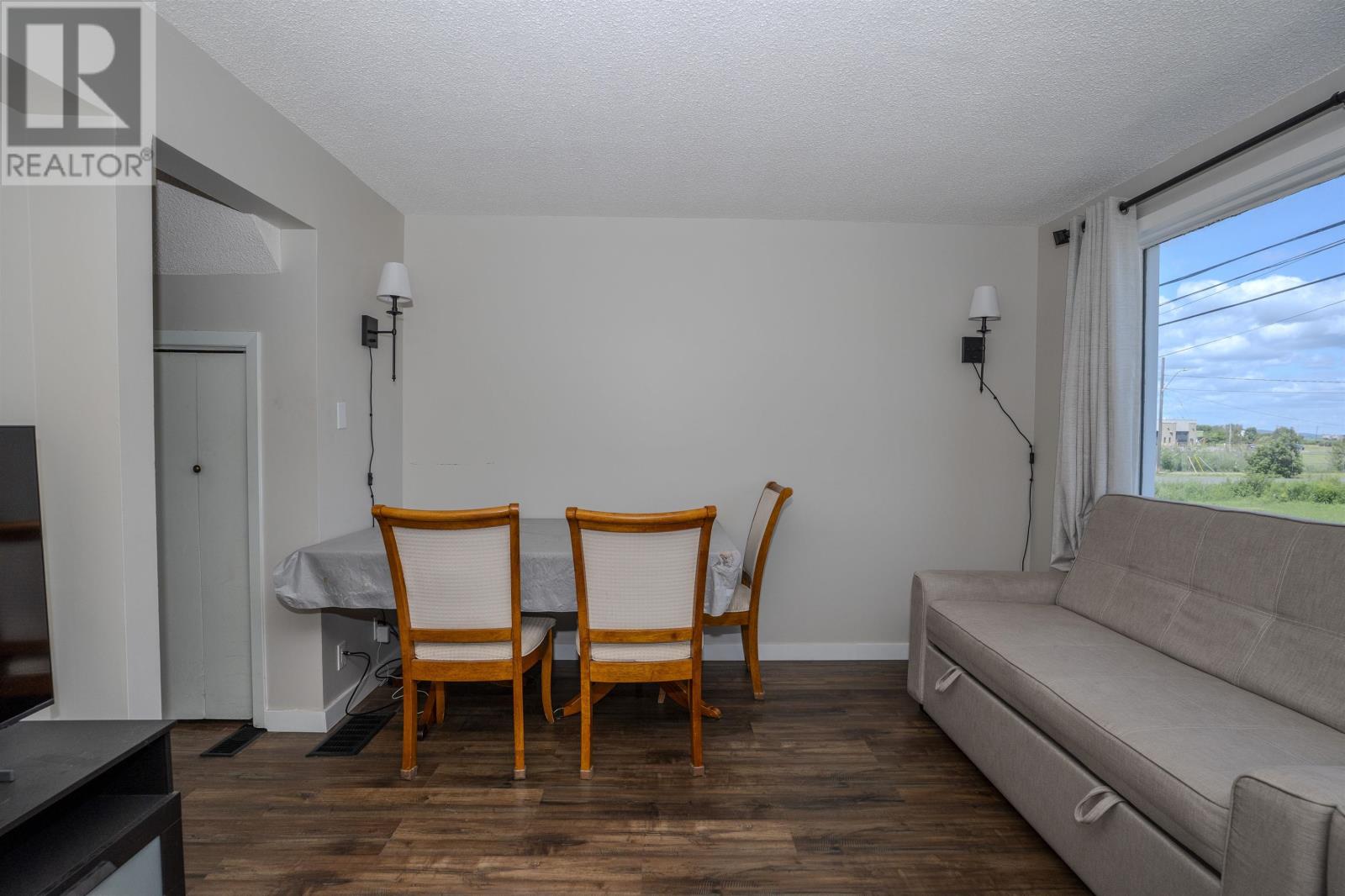 620 HIGH ST S - 13