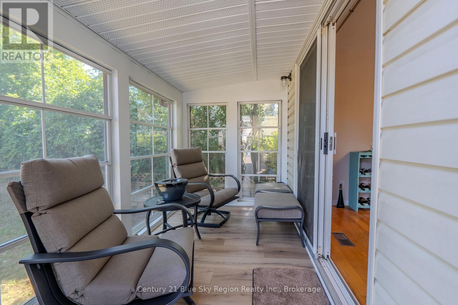22 TAMERACK AVENUE - 22