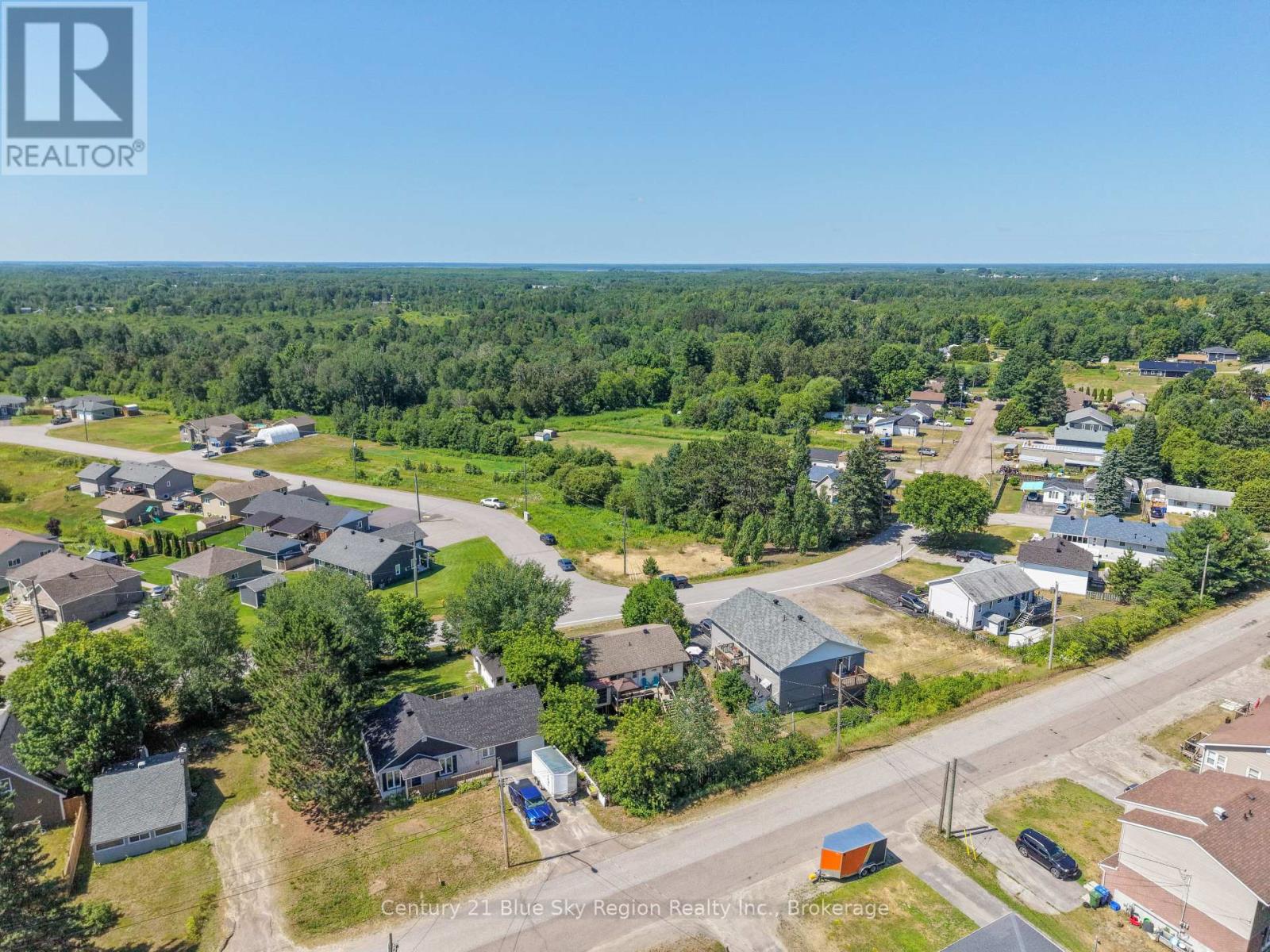 22 TAMERACK AVENUE - 47