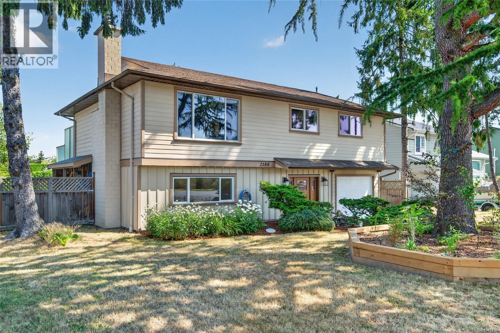2188 Calvin Ave - 1