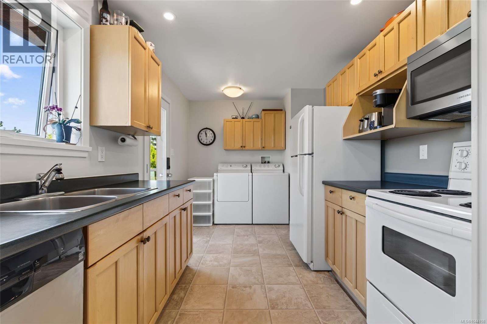 2188 Calvin Ave - 10